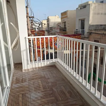 Pansiyon Poppy Court